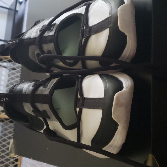 vionic giselle sneaker